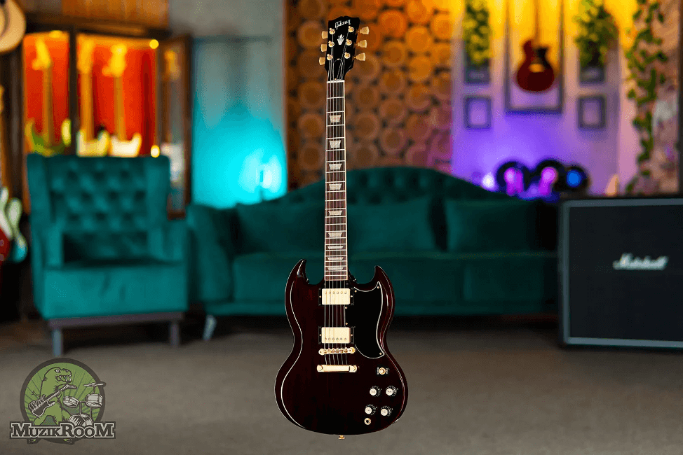 Почему Gibson SG — неотъемлемая часть образа Ангуса Янга